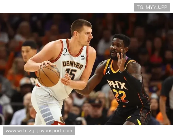 保罗精准分球助攻艾顿空接扣篮，掀起球场激情风暴