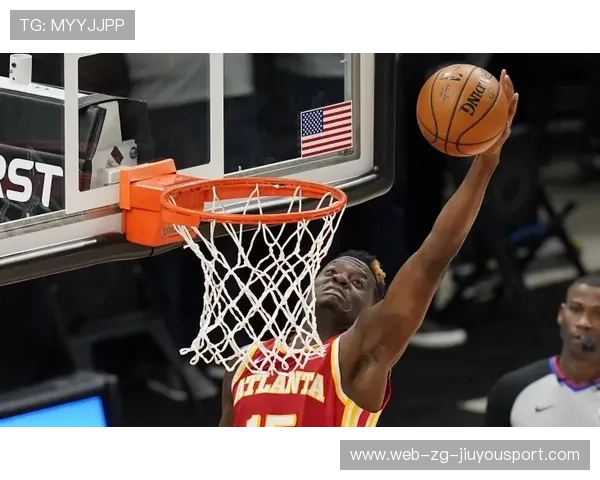 伊萨克反跑拉开防守